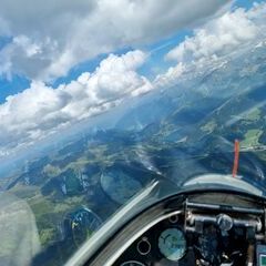 Flugwegposition um 13:30:15: Aufgenommen in der Nähe von Gemeinde, Österreich in 2828 Meter